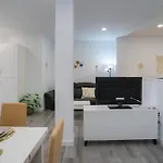 Apartment Holidays & Estudio El Palo 8a, 400 M Playa Málaga